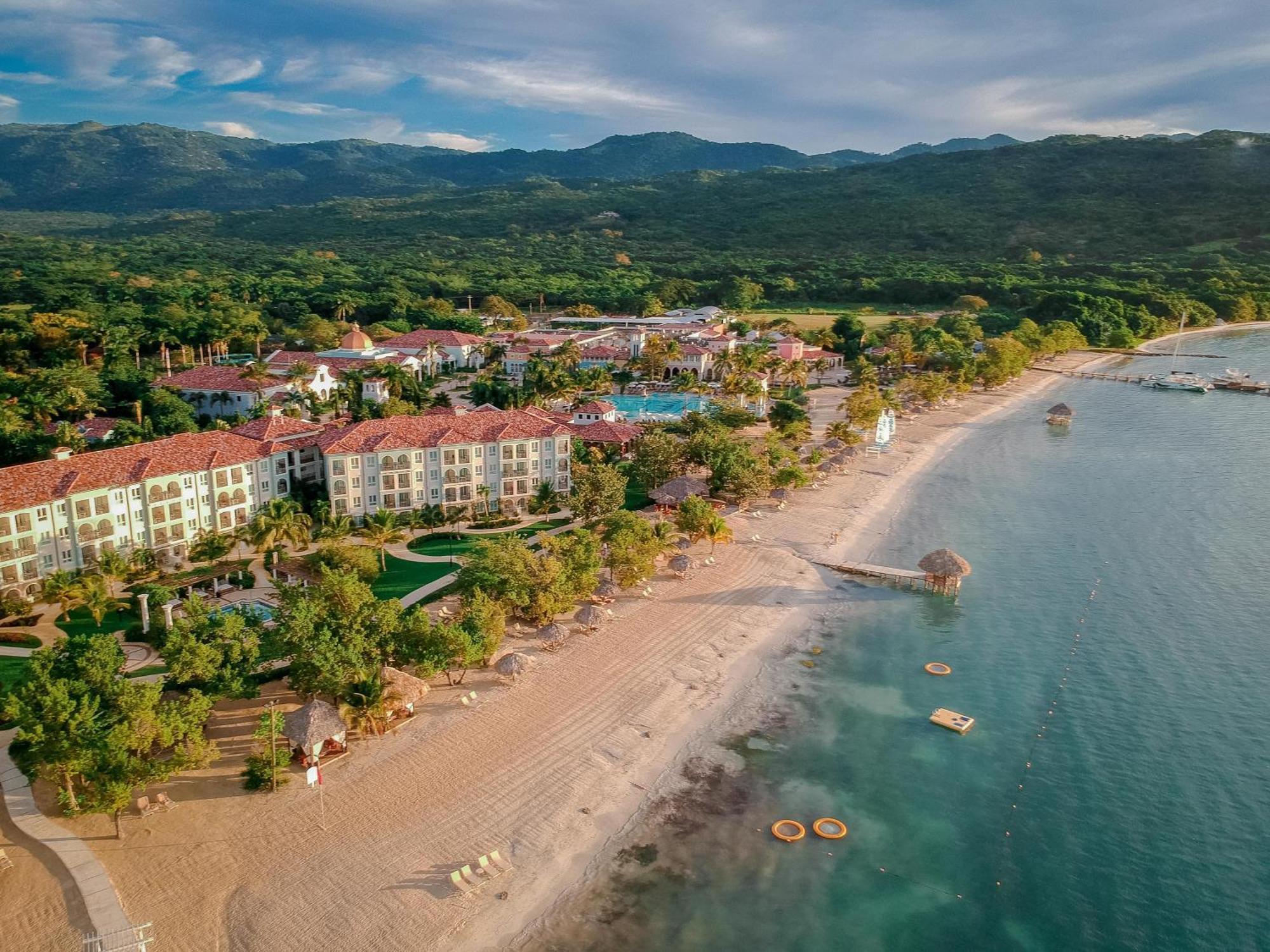Sandals South Coast All Inclusive - Couples Only (Adults Only) Savanna-la-Mar Екстериор снимка
